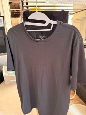 rag & bone Men's Black Crew Neck Tee - Solid Black